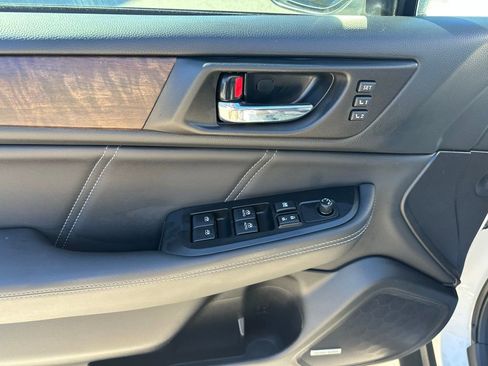 Used 2018 Subaru Outback 2.5i Limited image 24