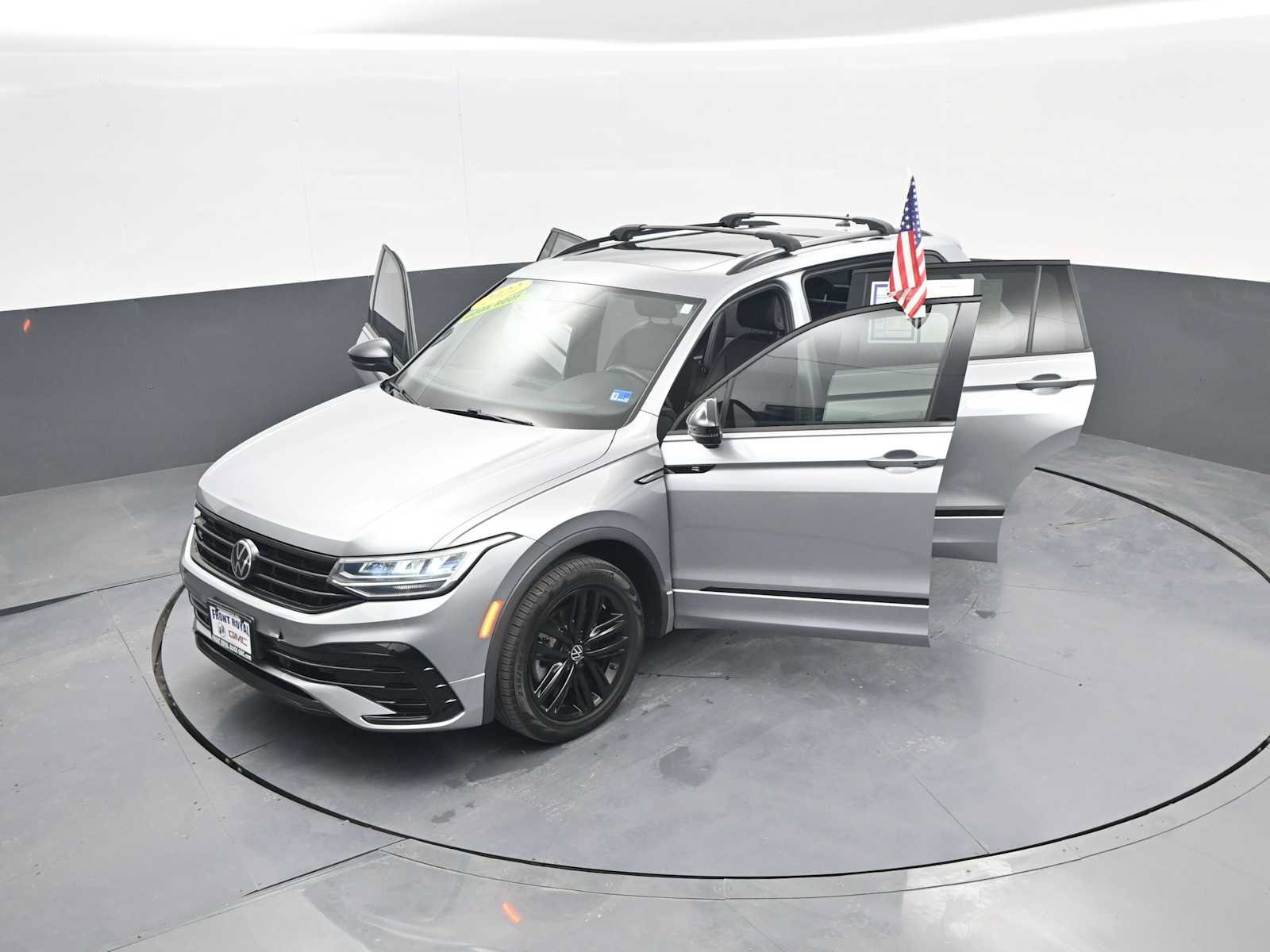 Used 2022 Volkswagen Tiguan SE R-Line AWD/4WD image 51