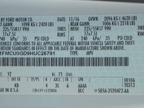 Used 2017 Ford Escape SE FWD image 30