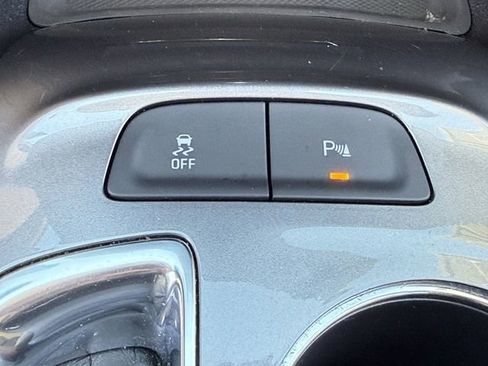 Used 2025 Chevrolet Malibu LT image 23