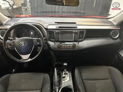 Used 2017 Toyota RAV4 XLE w/ Carpet Mat Package FWD image 18