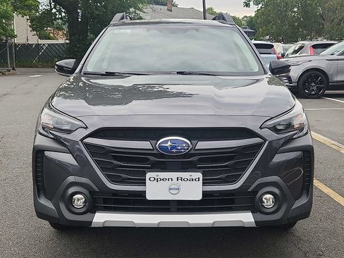 Used 2023 Subaru Outback Limited AWD/4WD image 2