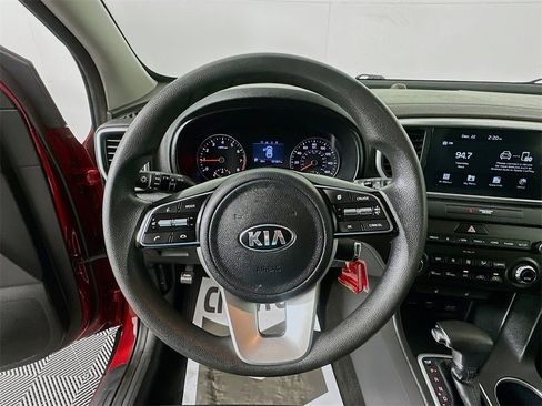 Used 2020 Kia Sportage LX w/ LX Popular Package image 11