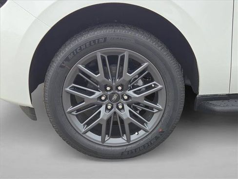 New 2027 Ford Expedition Platinum RWD image 10