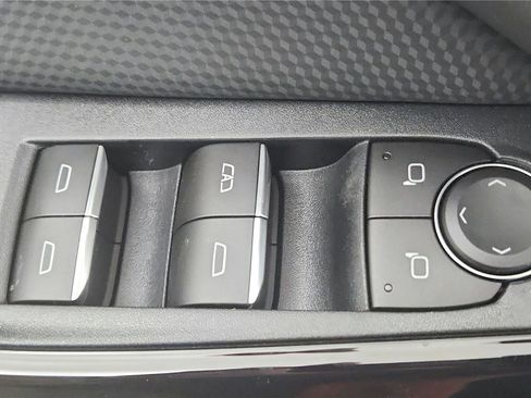 New 2026 Chevrolet Equinox RS image 28