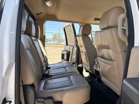 Used 2016 Ford F250 Lariat w/ Lariat Ultimate Package AWD/4WD image 15
