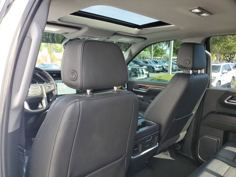 Used 2023 GMC Sierra 1500 Denali w/ Denali Reserve Package image 12