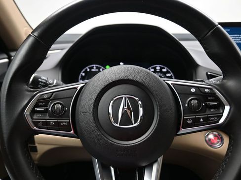 Used 2024 Acura RDX SH-AWD image 7