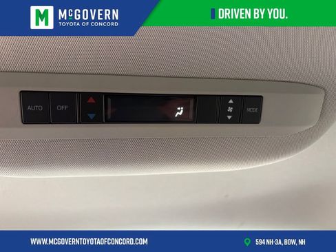 Used 2023 Toyota Sienna LE AWD/4WD image 16