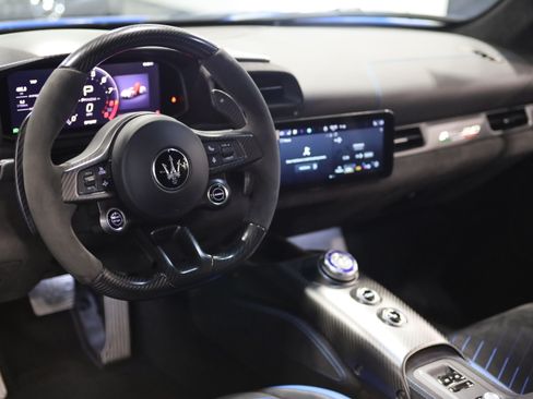 Used 2022 Maserati MC20 Coupe RWD image 32