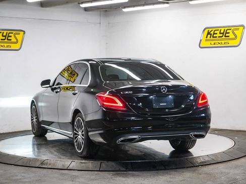 Used 2019 Mercedes-Benz C 300 Sedan image 2