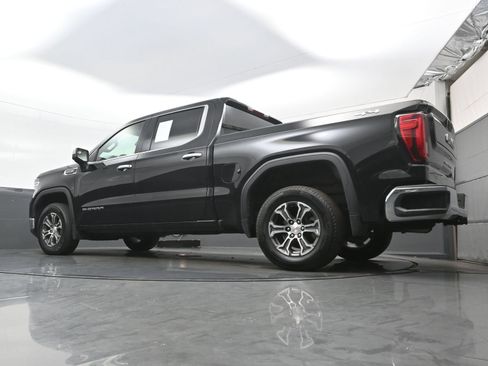 Used 2025 GMC Sierra 1500 SLT AWD/4WD image 28