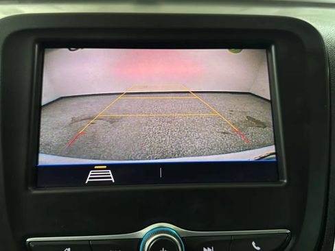 Used 2021 Chevrolet Equinox LS FWD image 14