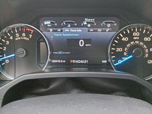 Used 2016 Ford F150 Lariat w/ Equipment Group 502A Luxury AWD/4WD image 10