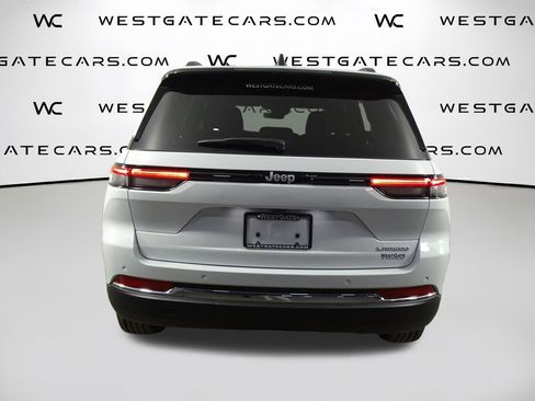 New 2025 Jeep Grand Cherokee Laredo image 7