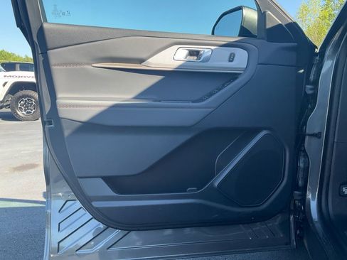 New 2026 Ford Explorer Active image 17
