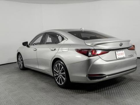 Used 2019 Lexus ES 300h w/ Premium Package FWD image 6