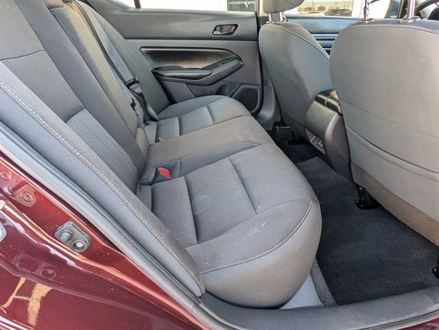 Used 2025 Nissan Altima 2.5 SV FWD image 19