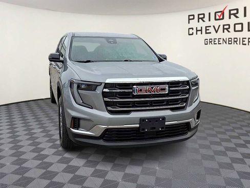 Used 2025 GMC Acadia Elevation image 3