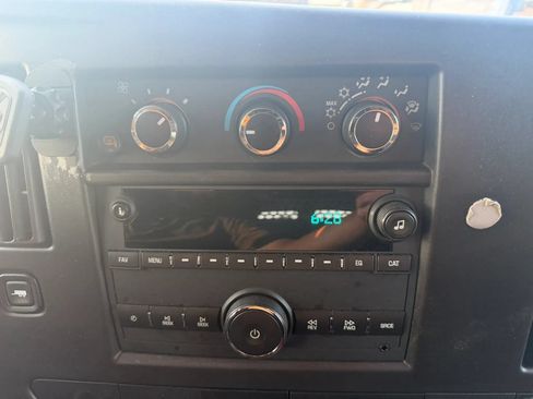 Used 2021 Chevrolet Express 2500 w/ Driver Convenience Package RWD image 17