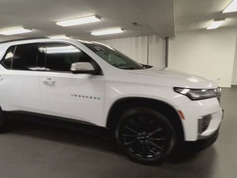 Certified 2023 Chevrolet Traverse RS AWD/4WD image 2