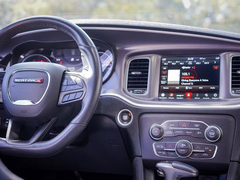Used 2021 Dodge Charger Scat Pack RWD image 10
