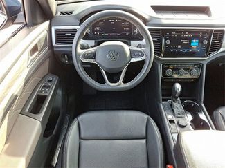 Used 2022 Volkswagen Atlas Cross Sport SE video 2