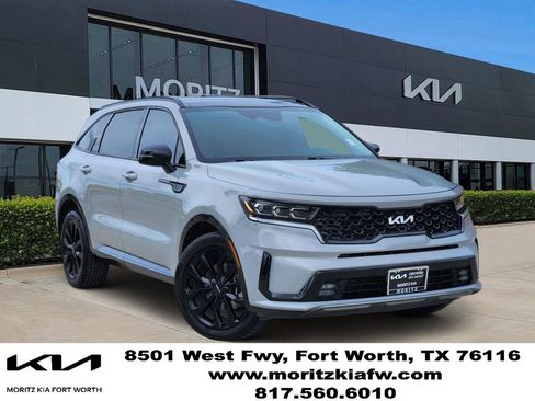 Certified 2022 Kia Sorento SX FWD image 1