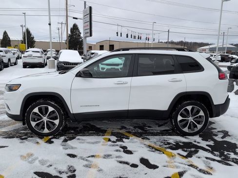 Used 2022 Jeep Cherokee Limited w/ Elite Package image 4