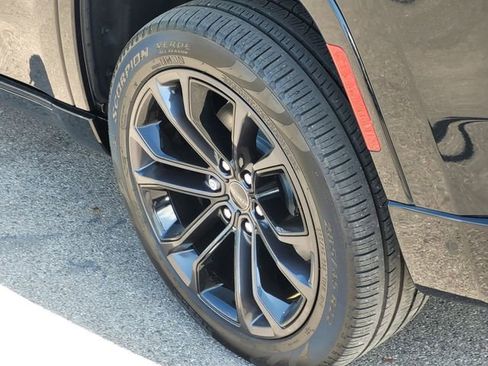 Used 2023 Jeep Grand Wagoneer Series II w/ Quick Order Packagew 28T image 7