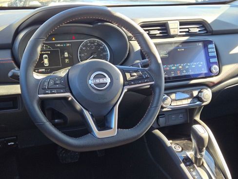 New 2025 Nissan Versa SR w/ Trunk Package image 18