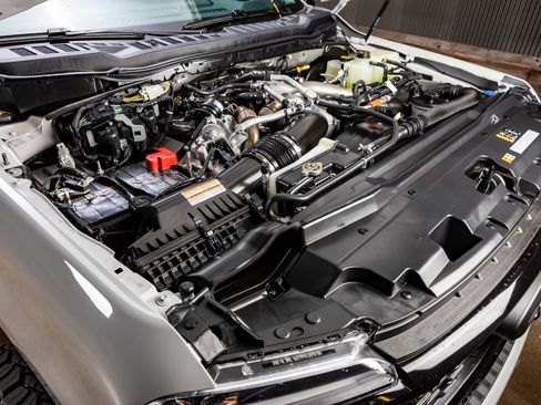 Used 2026 Ford F250 Lariat w/ Black Appearance Package image 41