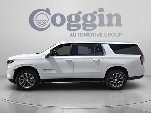 Certified 2023 Chevrolet Suburban LS RWD image 2