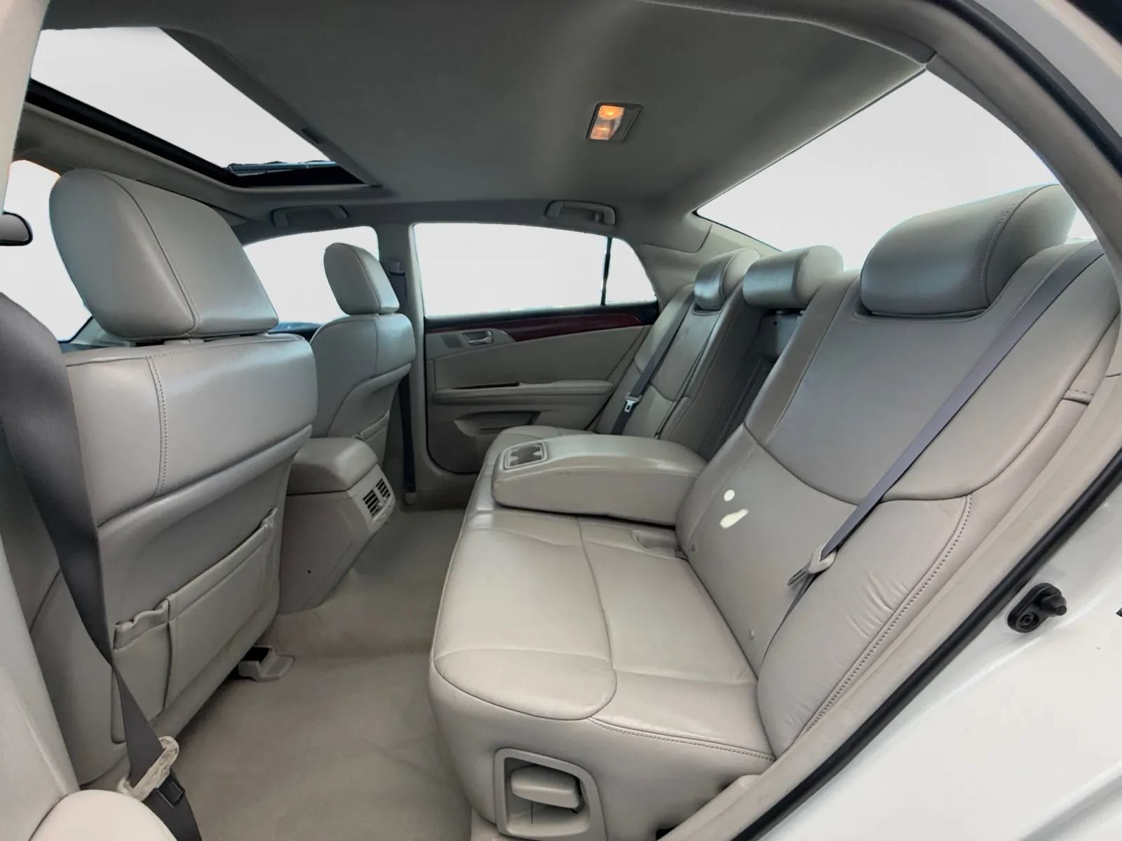 Used 2011 Toyota Avalon FWD image 15