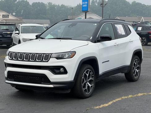 Used 2026 Jeep Compass Limited AWD/4WD image 44