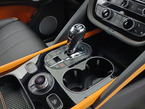 New 2025 Bentley Bentayga image 28