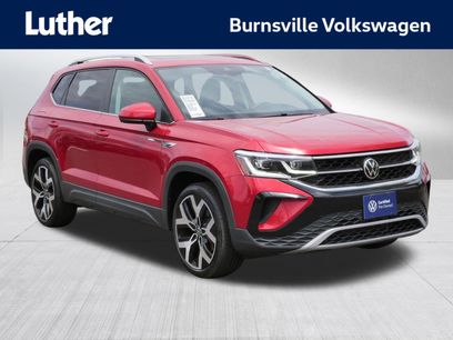Certified 2022 Volkswagen Taos SEL w/ Panoramic Sunroof Package