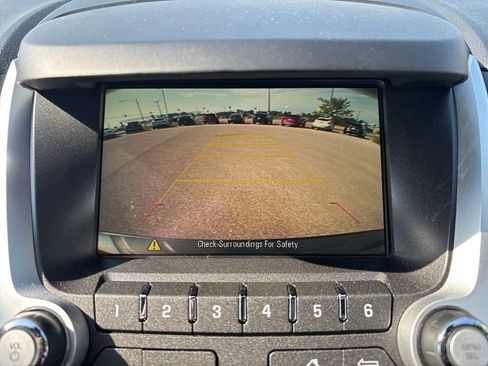 Used 2017 Chevrolet Equinox LT w/ Convenience Package AWD/4WD image 24