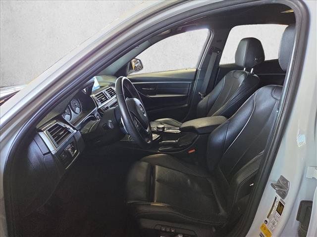 Used 2017 BMW 330i Sedan RWD image 15