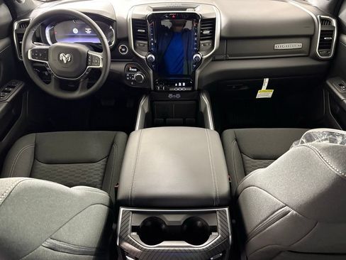 New 2026 RAM 1500 Big Horn AWD/4WD image 34