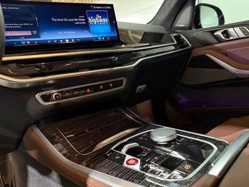 Certified 2024 BMW X5 xDrive40i w/ M Sport Package image 24