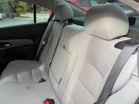 Used 2012 Chevrolet Cruze LT image 14