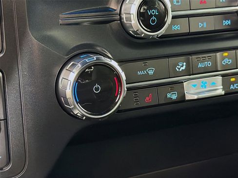 Used 2025 Ford F150 XLT w/ Equipment Group 302A MID image 20