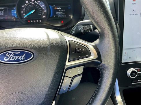 Used 2024 Ford Edge Titanium image 18