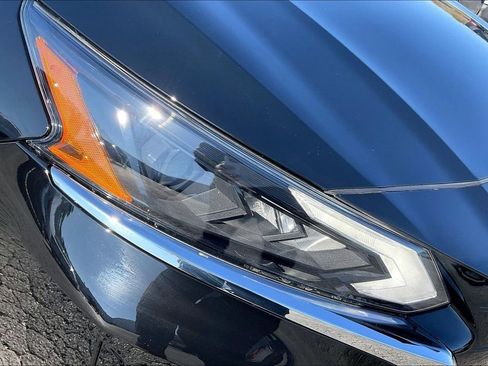 Used 2024 Nissan Altima 2.5 SL image 32