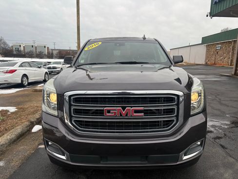 Used 2016 GMC Yukon XL SLE w/ HD Trailering Package image 2