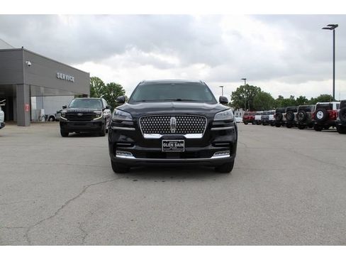 Used 2020 Lincoln Aviator Reserve w/ Equipment Group 201A AWD/4WD image 8