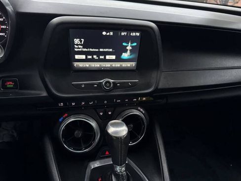 Used 2017 Chevrolet Camaro LT image 21