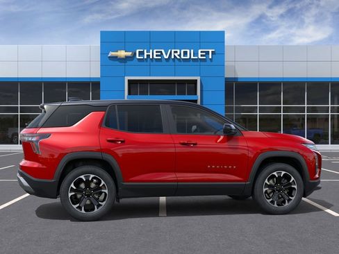 New 2026 Chevrolet Equinox LT w/ Convenience Package II AWD/4WD image 5