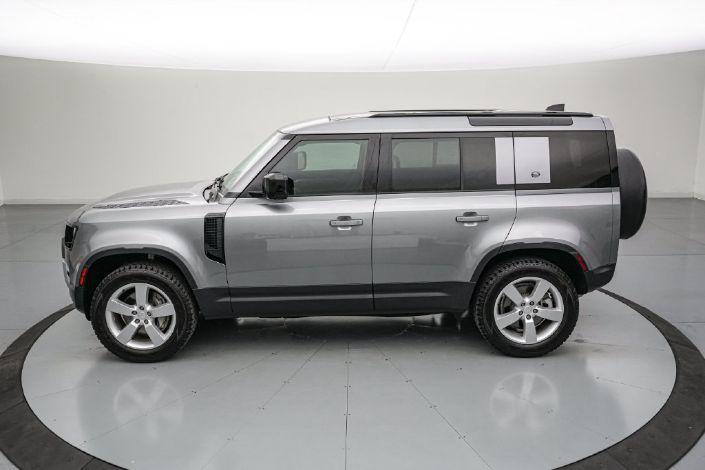Used 2024 Land Rover Defender 110 S AWD/4WD image 7